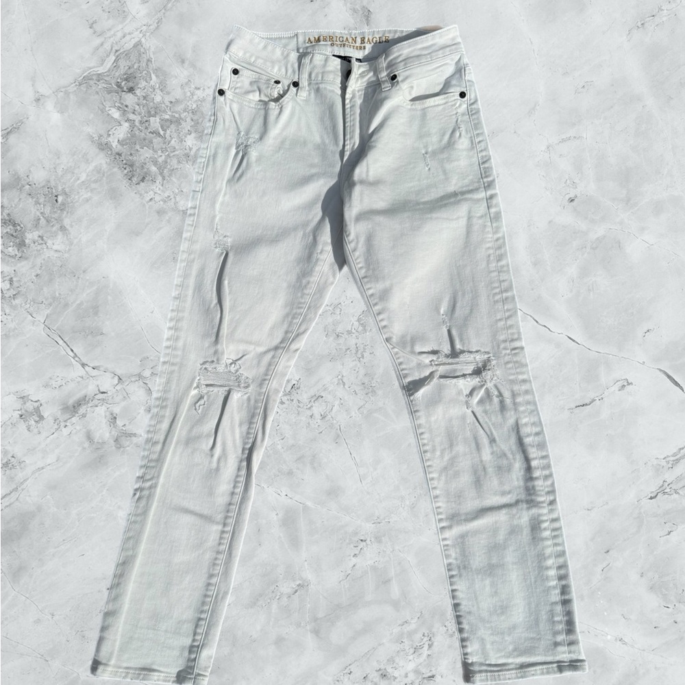 American Eagle Women’s White Denim Distressed Next Level Stretch Jeans Size 28!